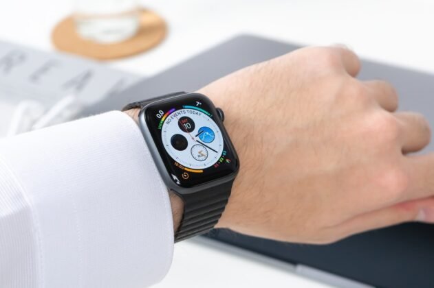 apple watch series 6 in red