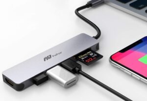 FlePow 7 in 1 Portable Space Aluminum Dongle