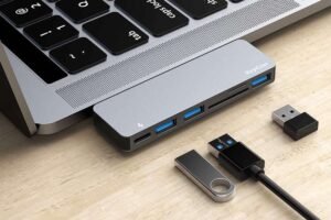 RayCue USB C Hub Adapter