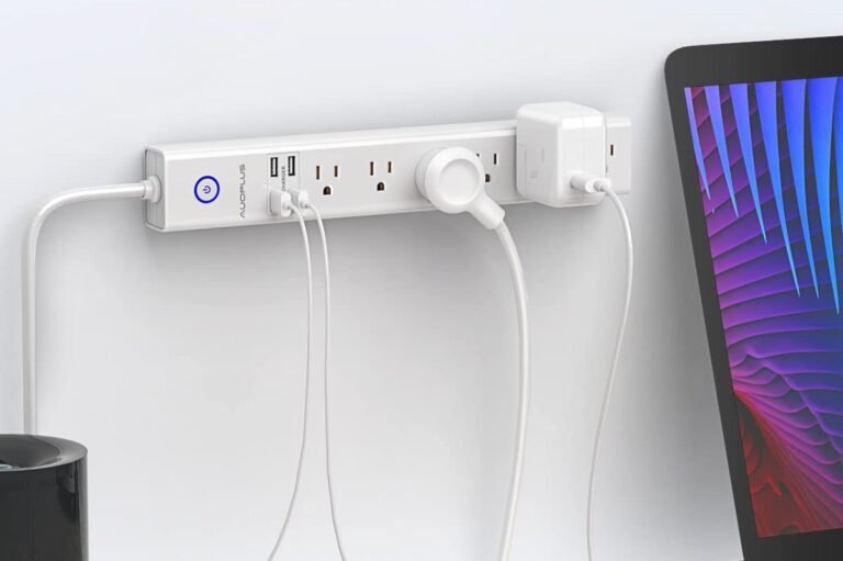 AUOPLUS Mountable Power Strip Flat Plug with Overload Protection