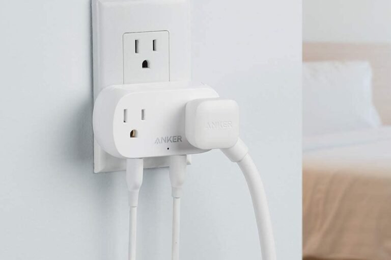 Anker Outlet Extender with USB Wall Plug