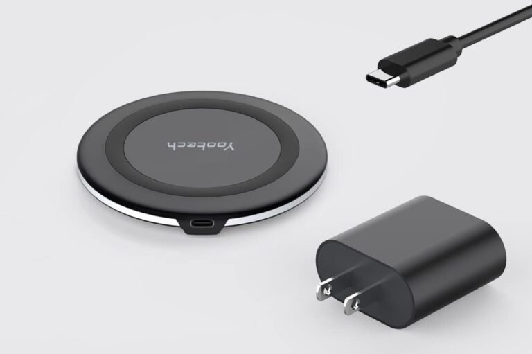 Yootech 10W Max Wireless Charging Pad with Quick Adapter