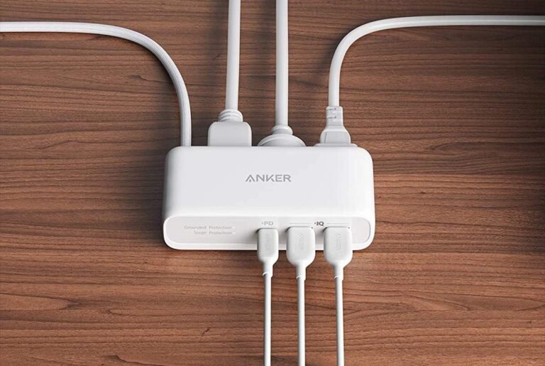 Anker Power Strip with 3 Outlets and 30W USB C Charger