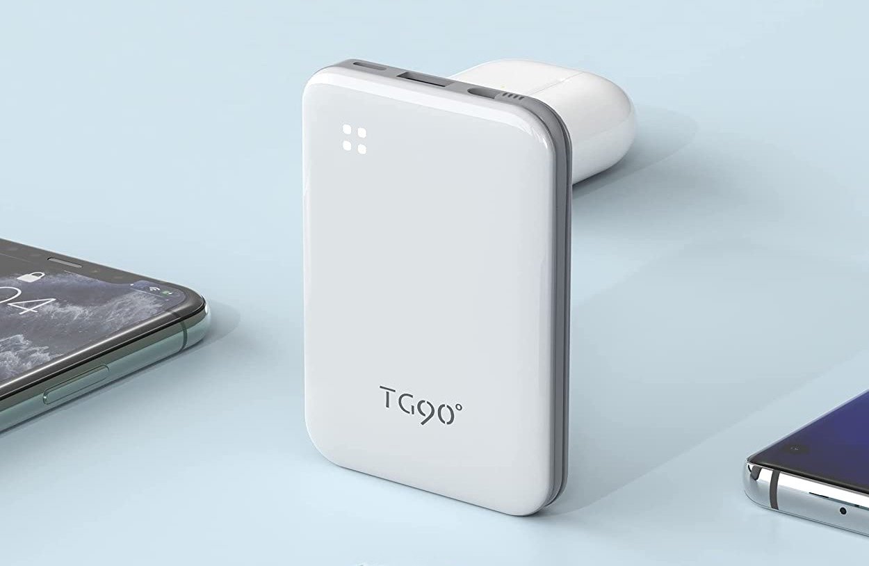 TG90 4500mah Mini Power Bank With Lightning Cable