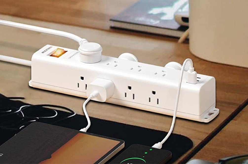 ROOTOMA Power Strip With 12 AC Outlets & 3 USB Ports
