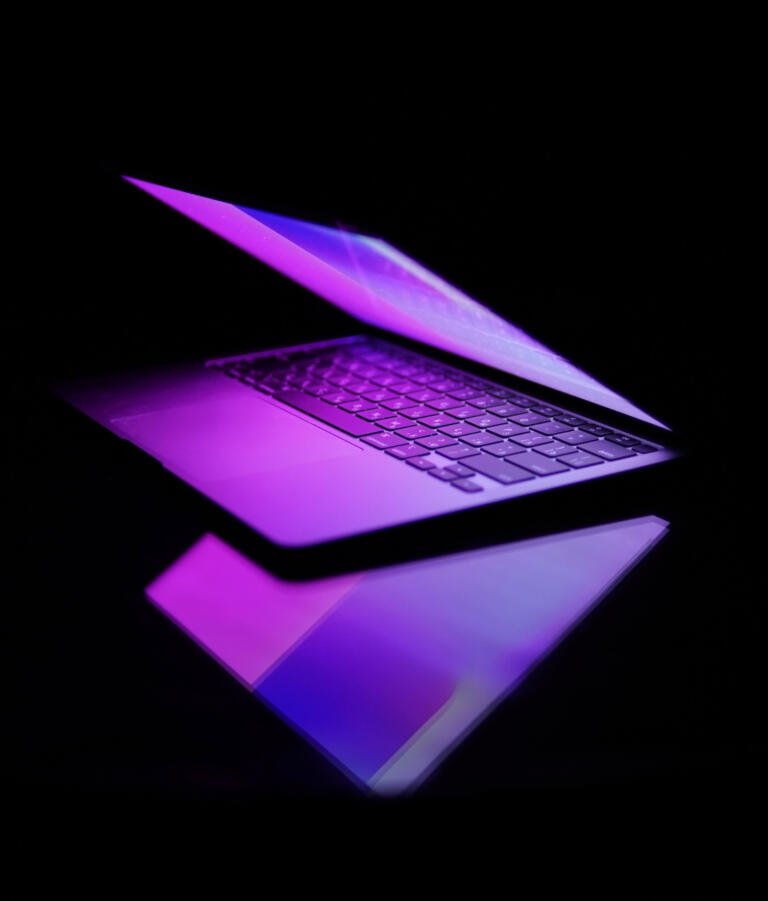 Crazy Deal! MacBook Air For $799 Only 1