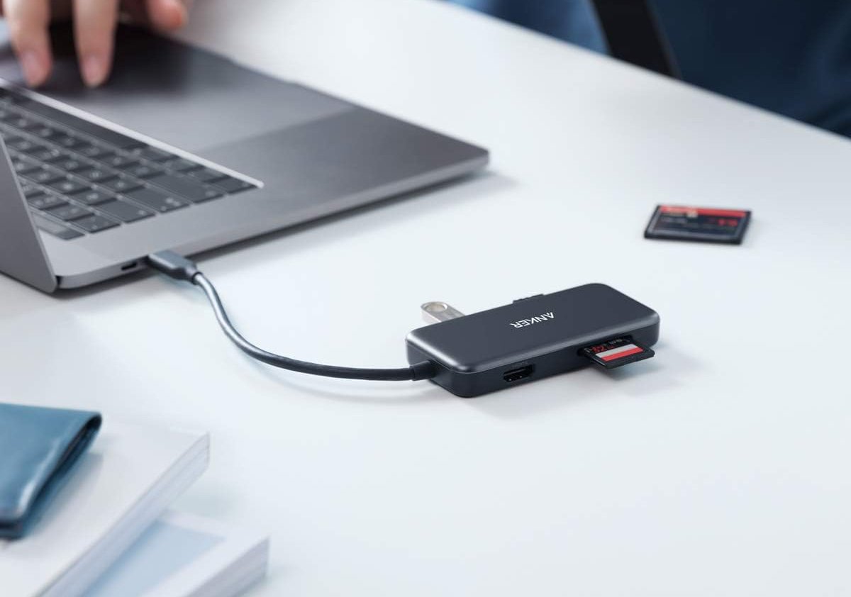 Anker 5-in-1 USB C Adapter