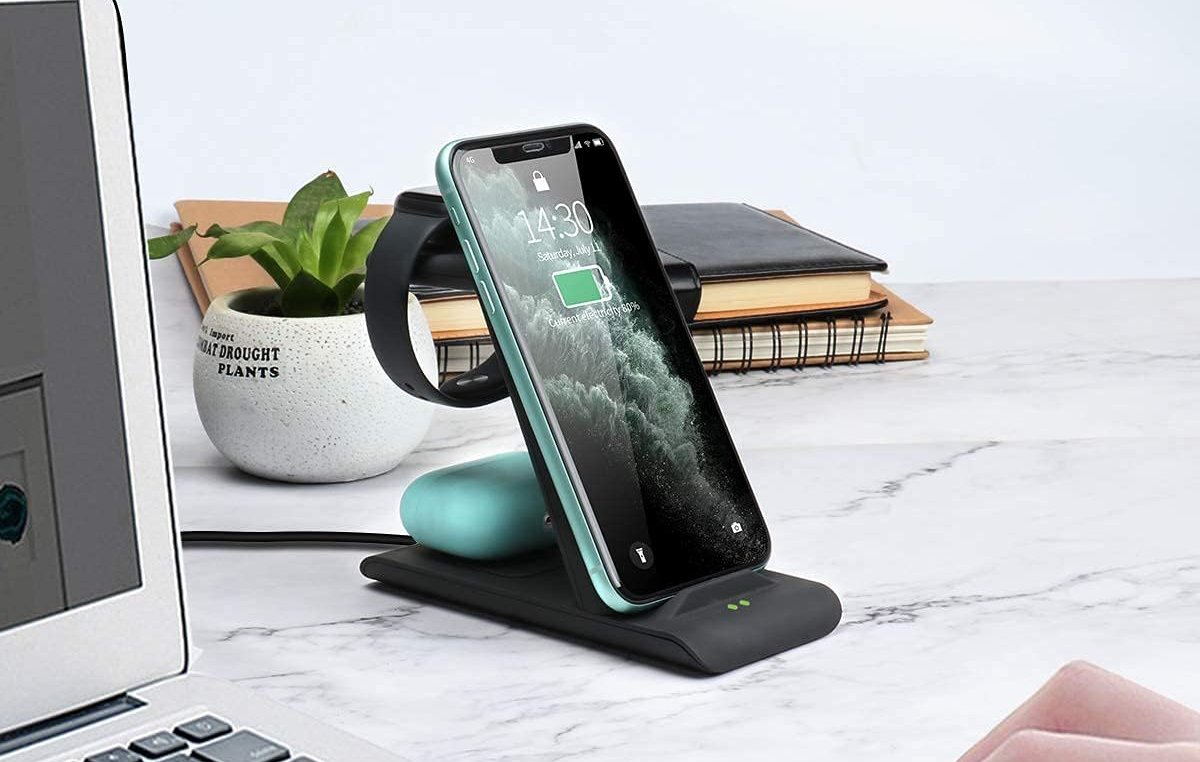 HATALKIN 3 in 1 Wireless Charging Station