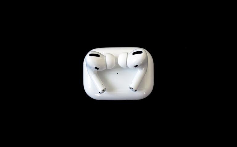 Hurry! $60 Price Drop on Apple AirPods Pro (2nd Gen) - Now $189 1