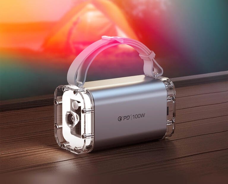 MOMAX Laptop Power Bank packs 40000mAh power, price drops to $98 from $178 1
