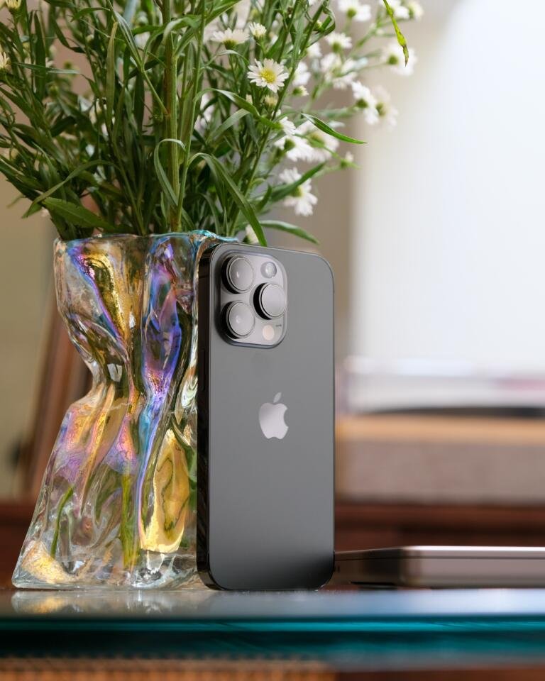 Get the iPhone 14 Pro with Dynamic Island for $73 less - now at its lowest price on Amazon as a refurbished unit 1