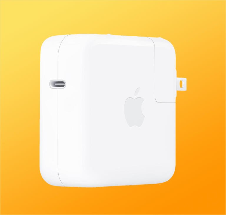 Grab Apple 70W USB-C Power Adapter for $79 only with an ongoing deal 1