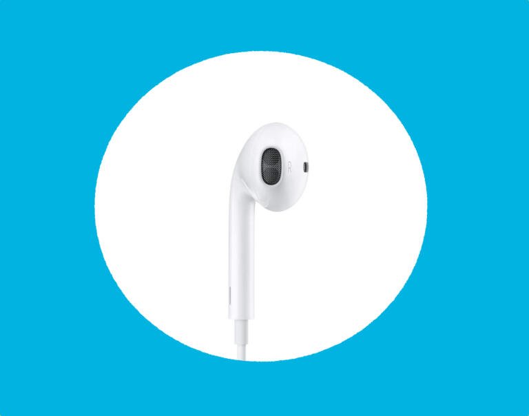 Apple EarPods Headphones with Lightning Connector are down to just $16 1