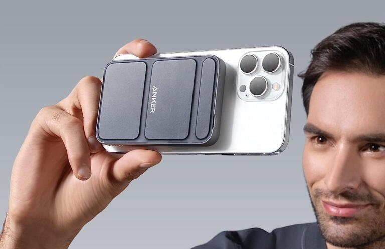 Anker Starts To Clear Out Its Popular Power Bank For iPhone For 50% Less 13