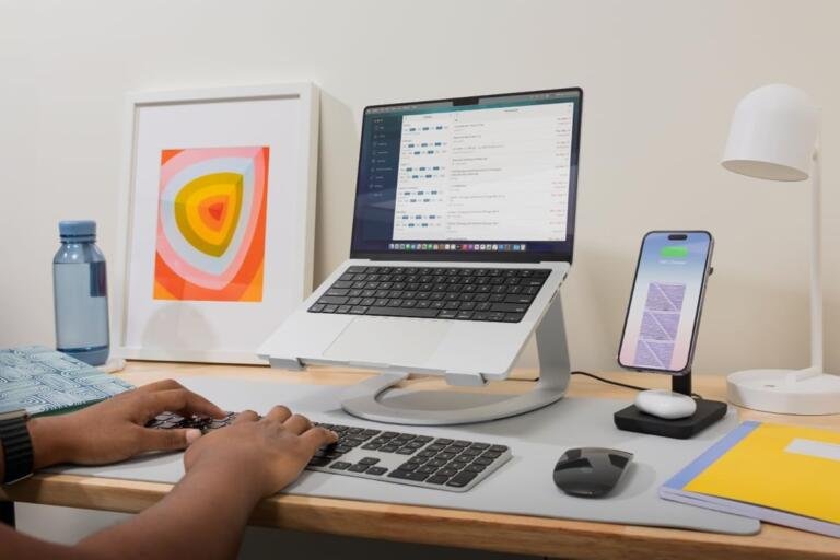 Premium Curve Stand for M3 MacBook Pro: Now Only $51 12 Premium Curve Stand for M3 MacBook Pro: Now Only $51 12