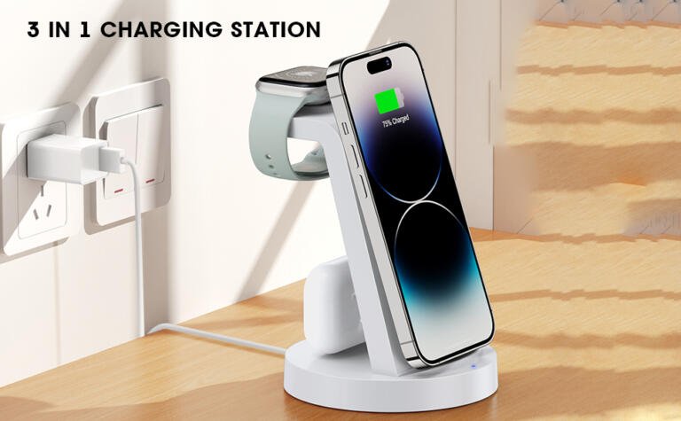 3 in 1 Charger For Multiple Apple Device With 12000+ Ratings On Sale For $20 1