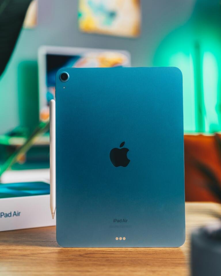 Grab the iPad Mini (6th Gen) with 64GB Storage for Just $400 1