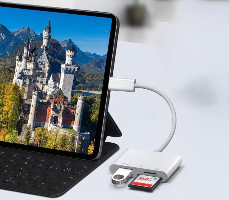 Amazon Special: USB C SD TF Memory Card Reader for Just $9 1